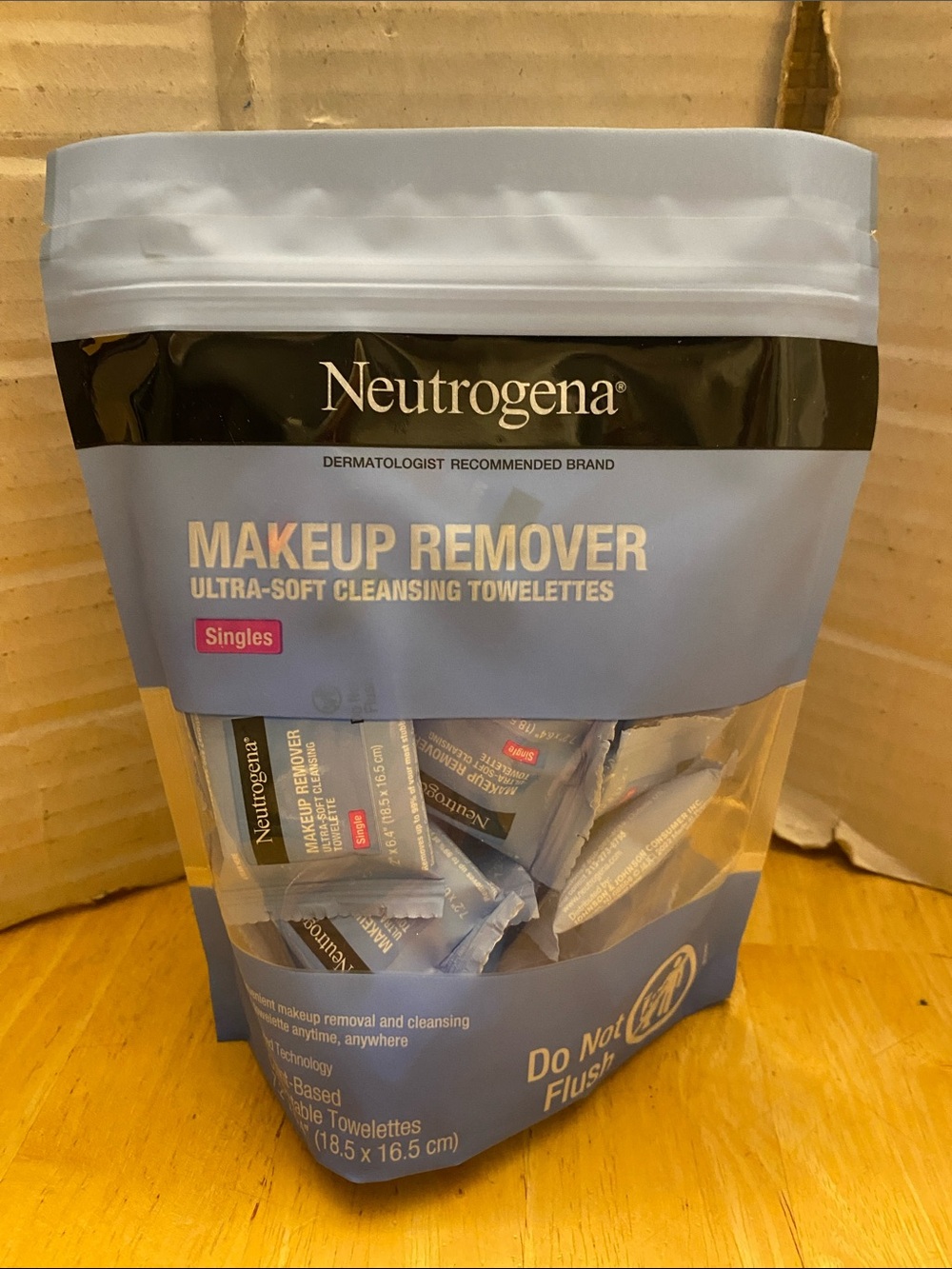 Neutrogena 20 individually wrapped Makeup Remover Towelettes Plant based NWT